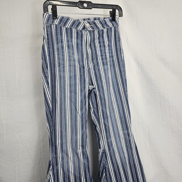FREE PEOPLE Just Float On Flare Printed Striped Denim Jeans Size 27 Boho - Picture 3 of 8